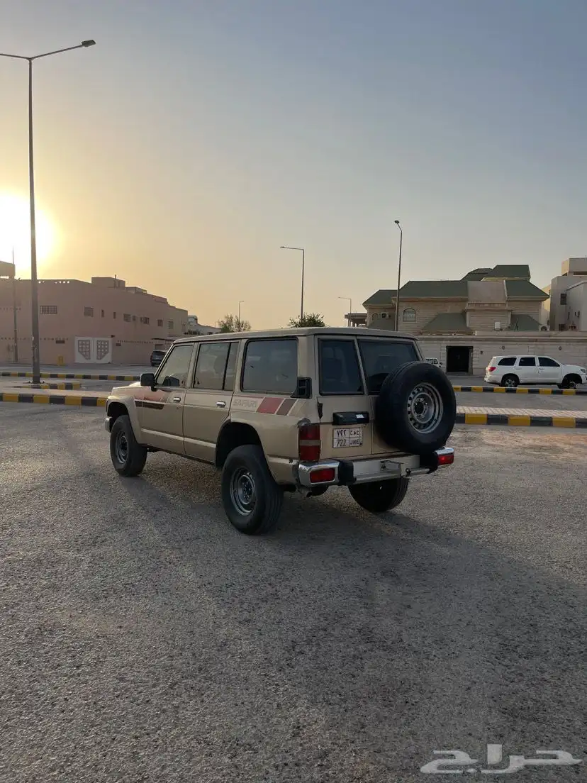 باترول سفاري صالون مكينة لكزز 1