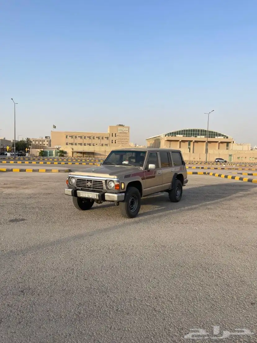 باترول سفاري صالون مكينة لكزز 0