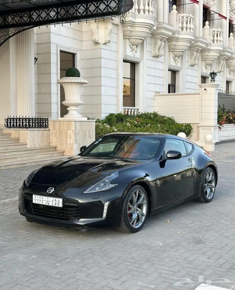 نيسان z370 2014 نظيف 1