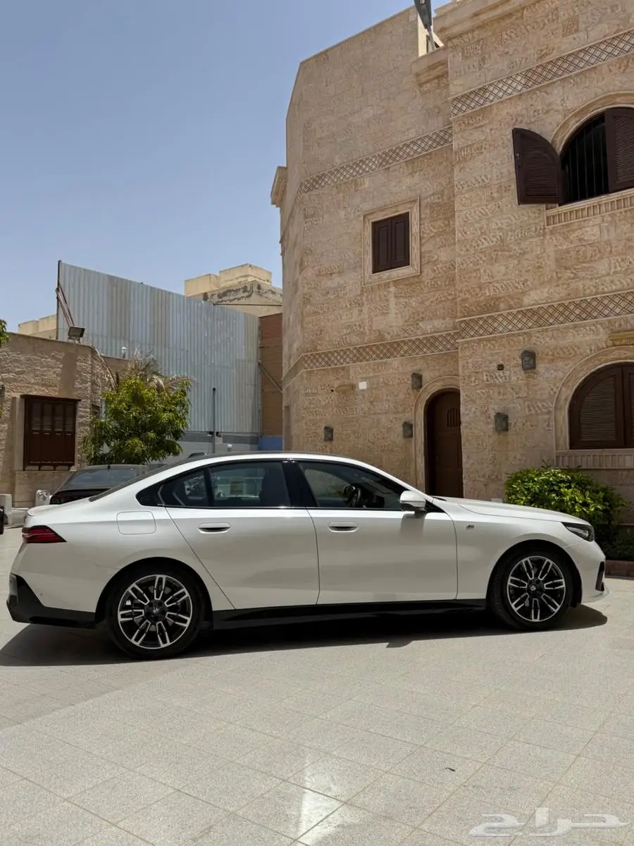 BMW 520 عداد 11 الف موديل 2024 kit M 21
