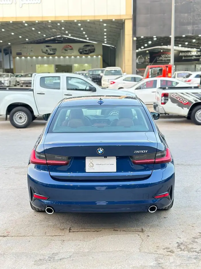 بي ام دبليوا 320i موديل 2022 تم البيع 5