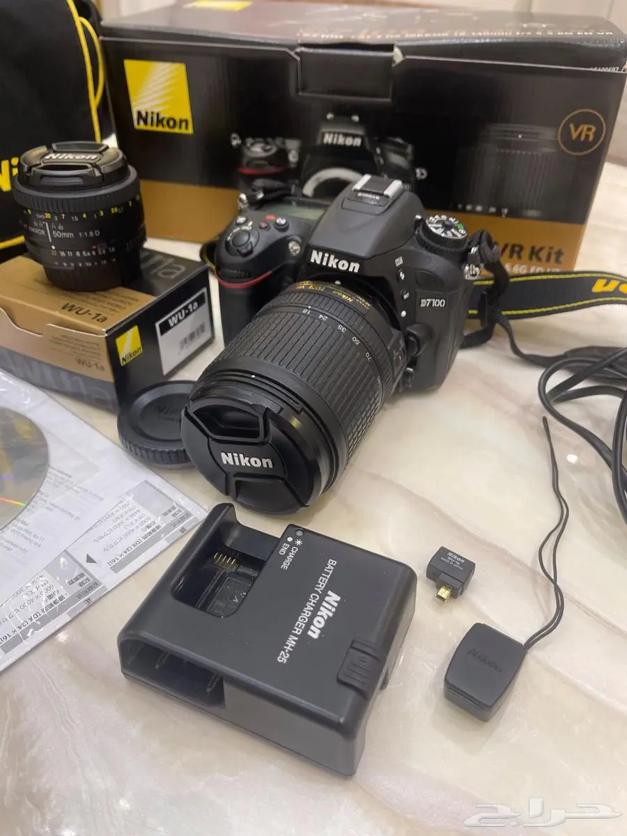 كاميرا احترافيه نيكون D7100 0