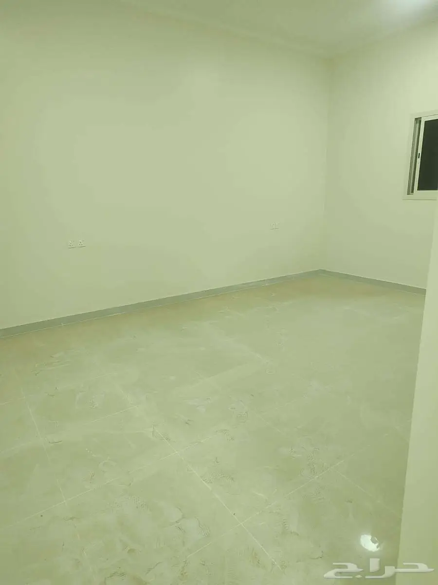 للإيجار دور أول (جديد) بحي الجنادريه 13