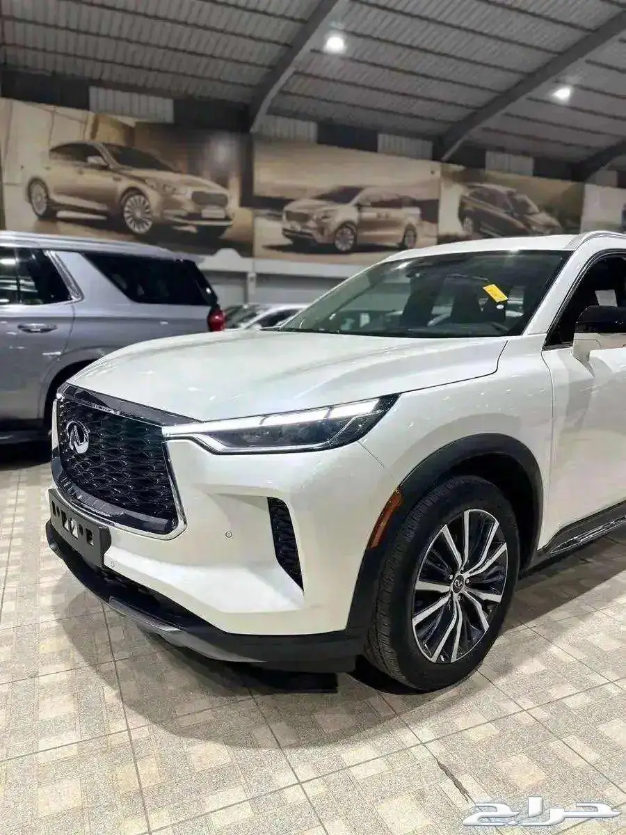 انفينتي QX60 لاكجري وي سينسوري 2023 جديد 8