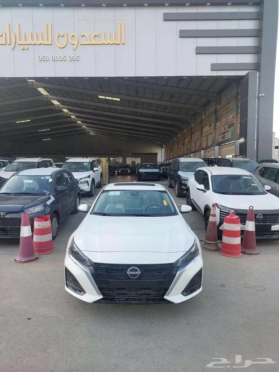 نيسان التيما SV نص فل 2025 5