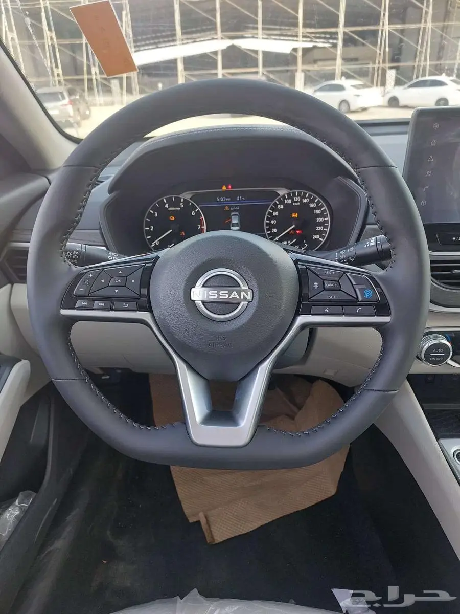 نيسان التيما SV نص فل 2025 4