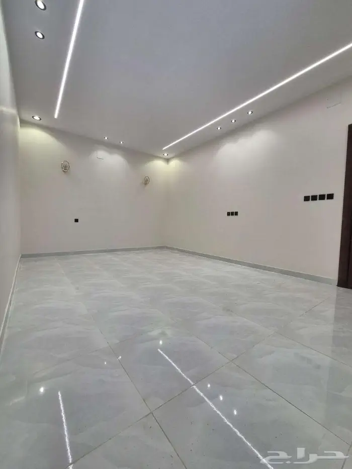 فلل للبيع منفصله الحويه ريحهة 18