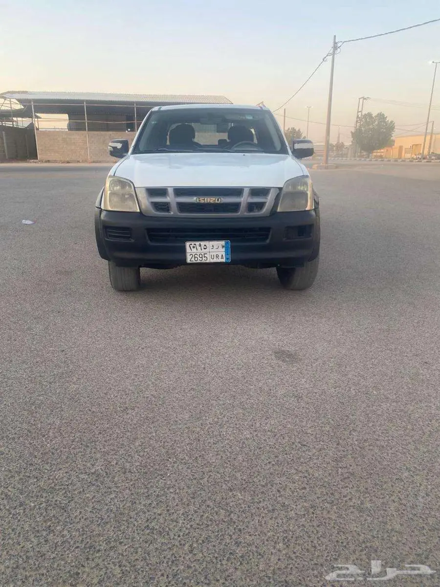 ايسوزو 2006 للبيع ديزل مستعمله غمارتين 4
