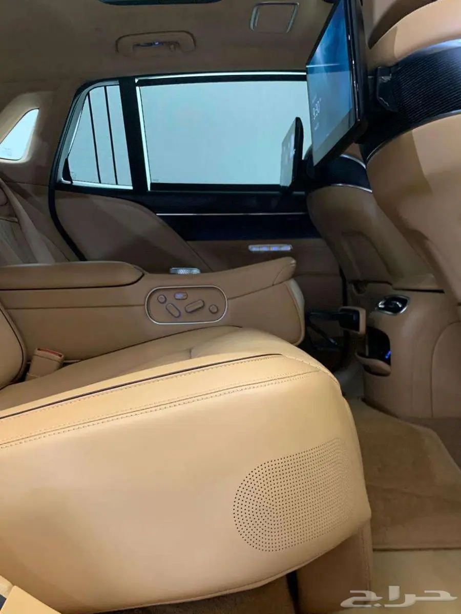 جنسس G90 2023 26