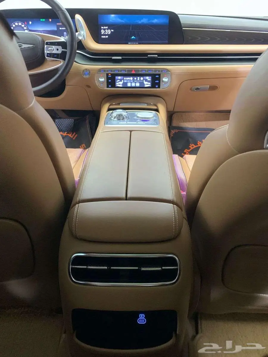 جنسس G90 2023 35