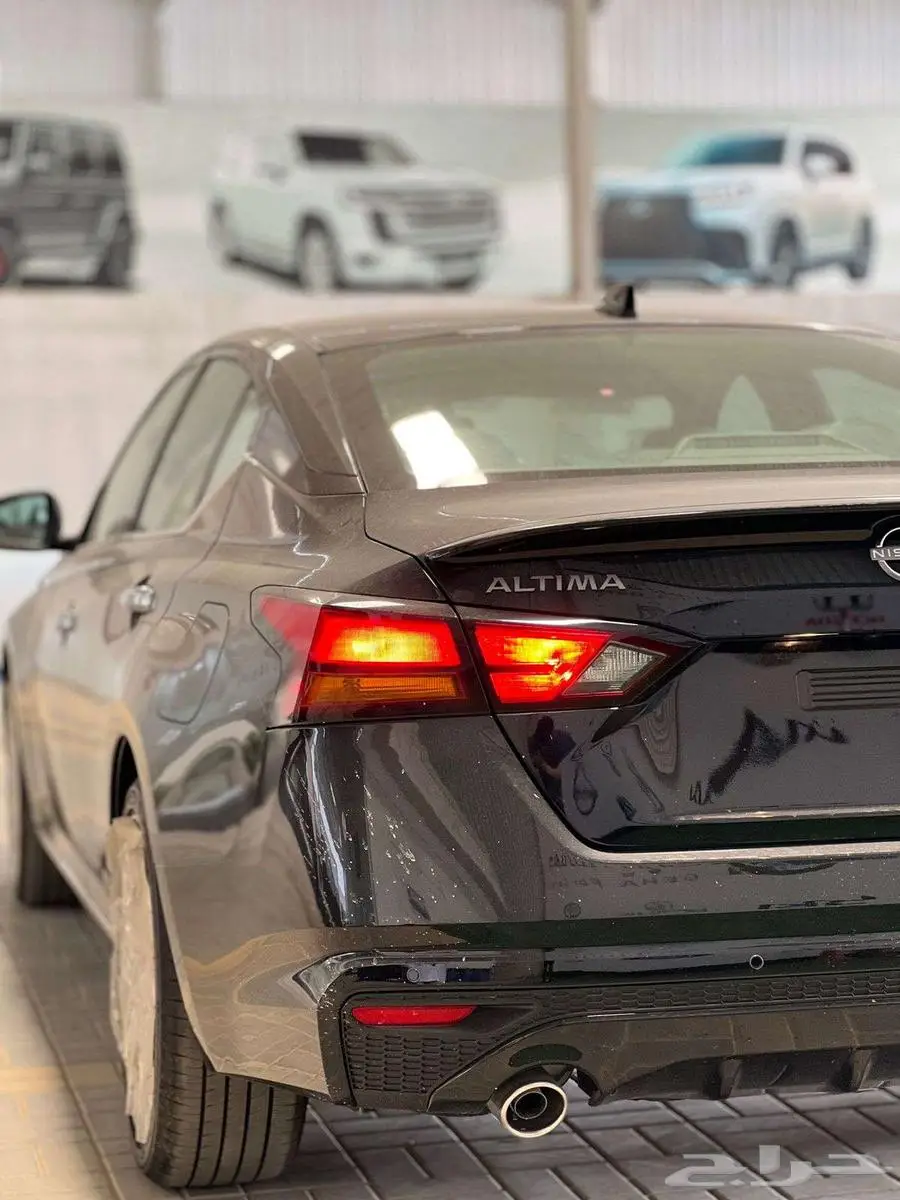 نيسان التيما نص فل SV 2025 اسود عرض خاص 22