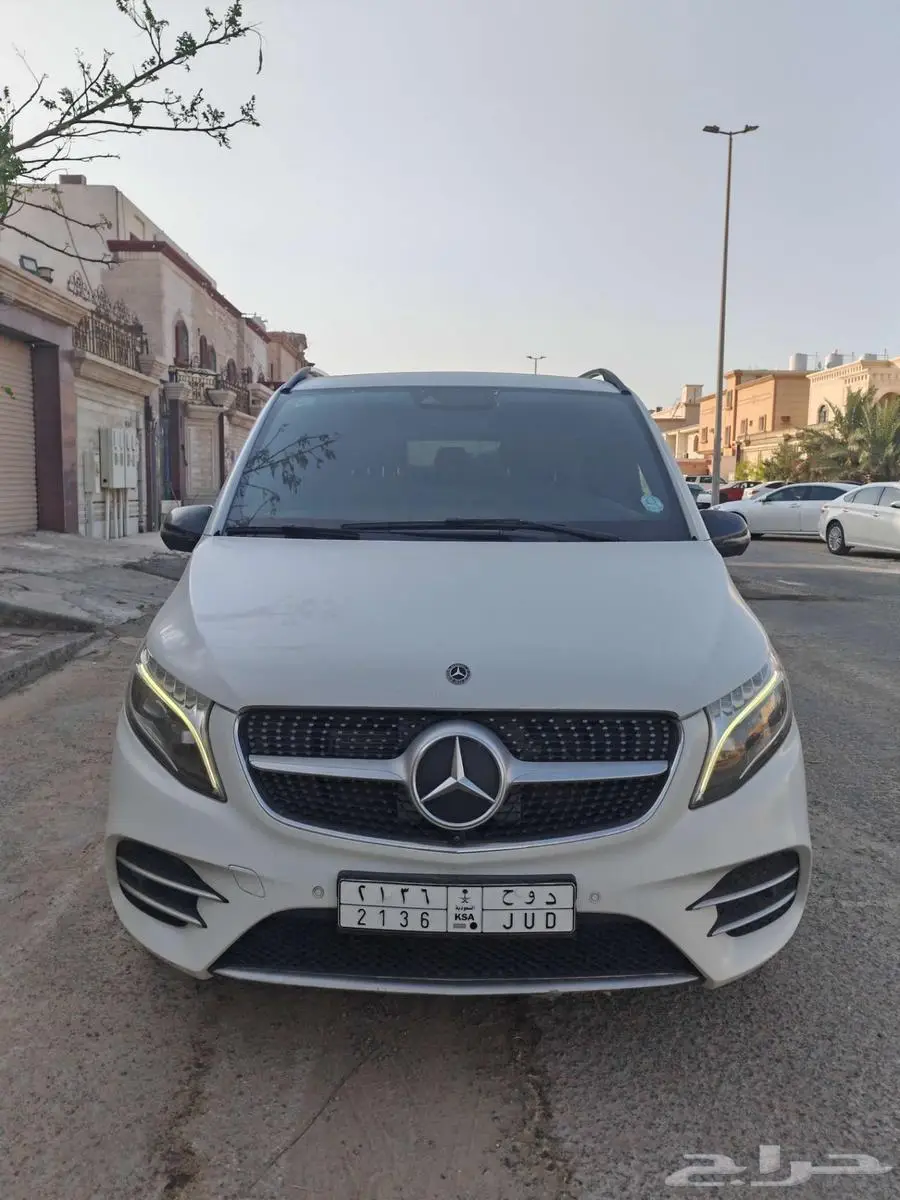 مرسيدس بنز V 250 موديل 2019 خليجي  الصيانه في الوكاله. 6