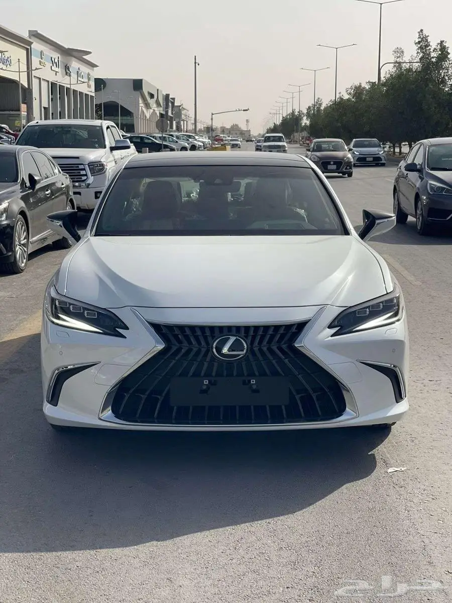 لكزس ES350 DD كويتى 2025 لمبيعات الكاش والبنوك 0