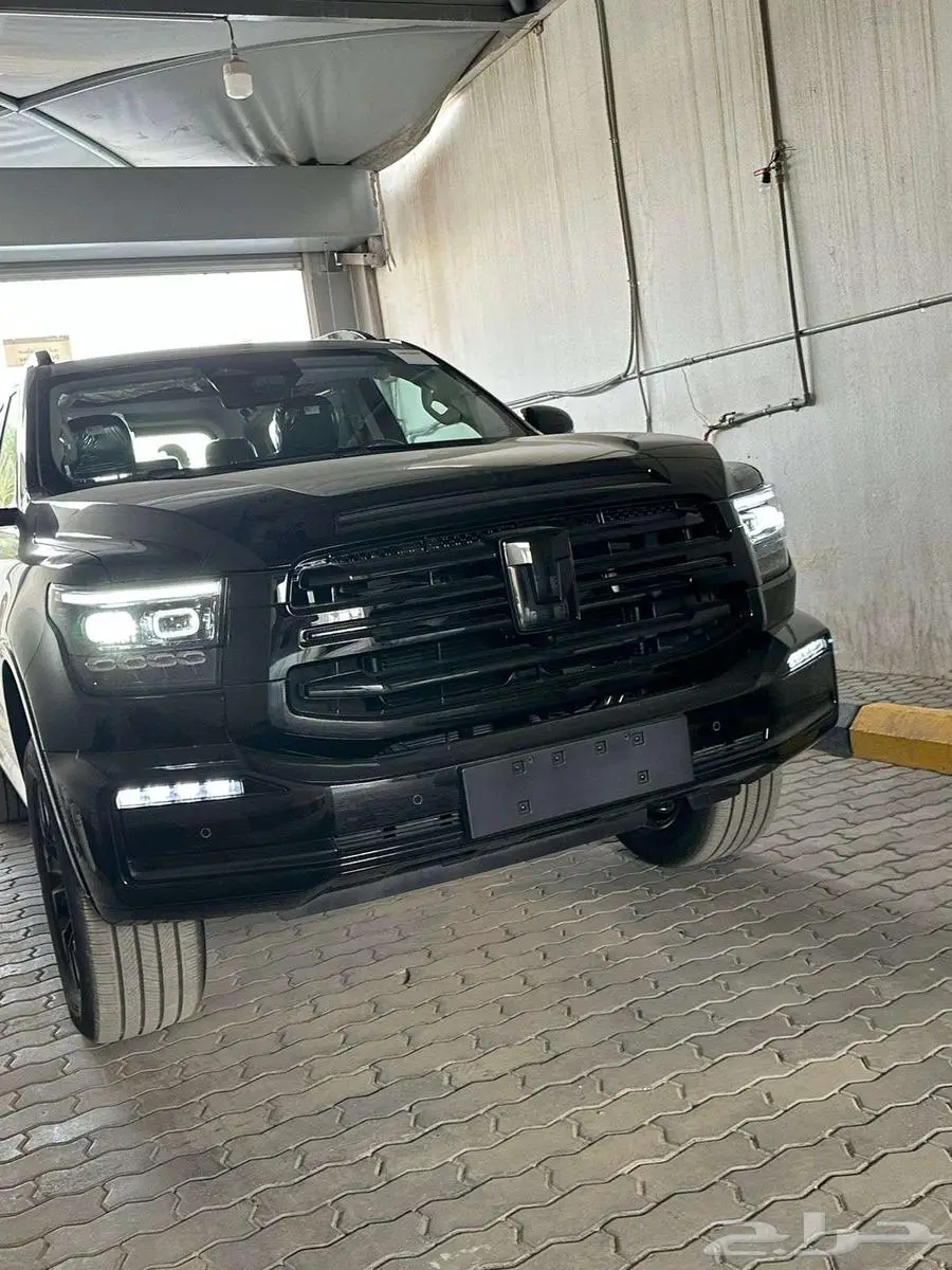 TANK 500 Black Edition 4X4 0