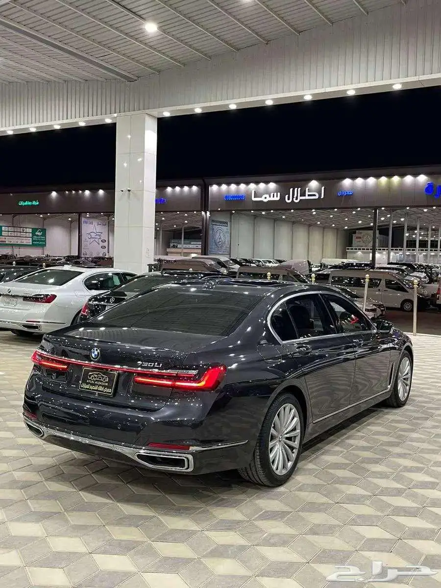 بي ام دبليو 730 2022 4