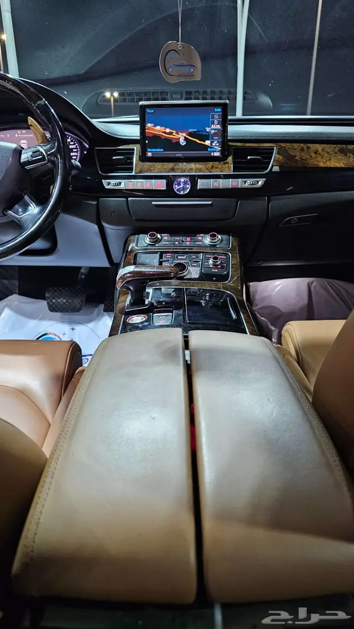 Audi A8L 2015 نظيفة جدا 7