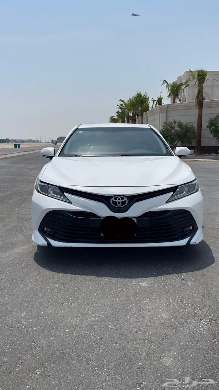 كامري 2019 بنزين LE 9