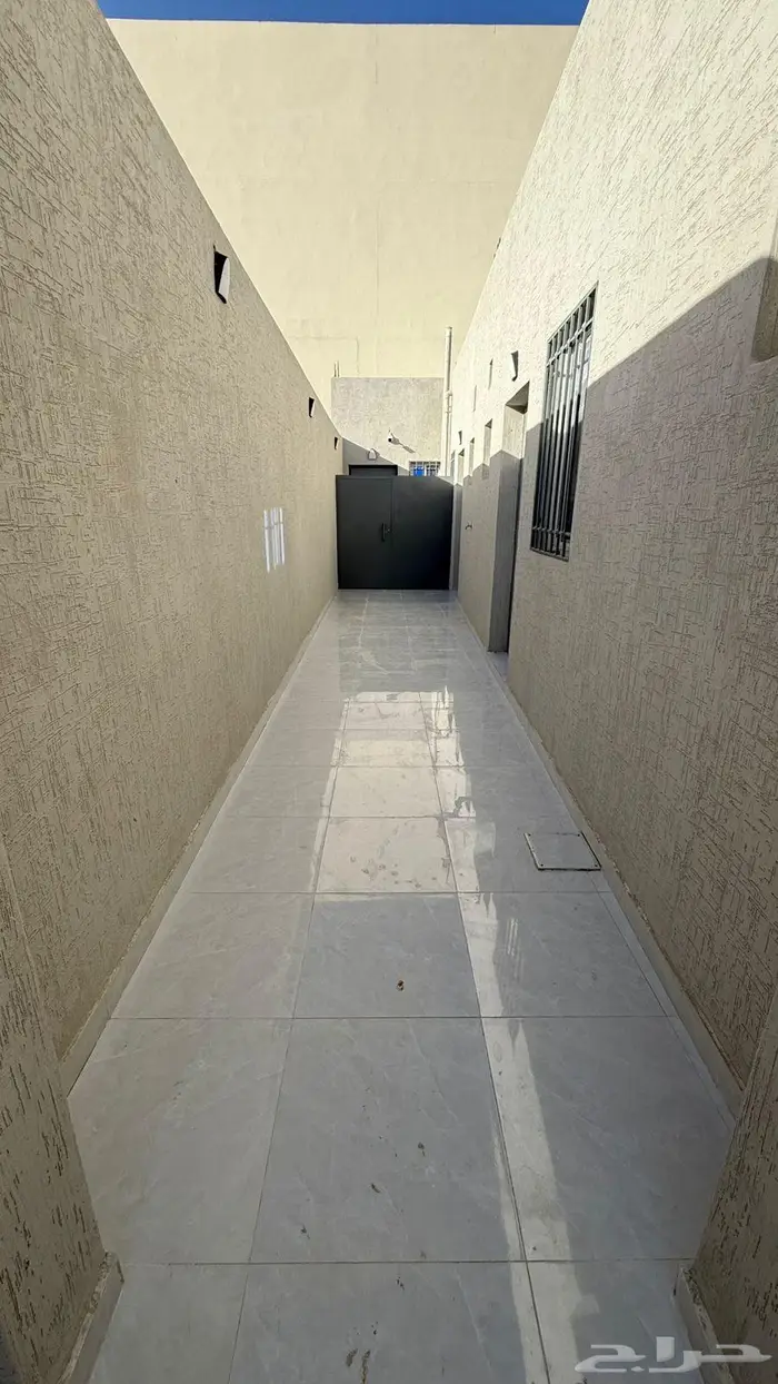 استراحة عزاب فاخره للايجار الشهري والسنوي 0