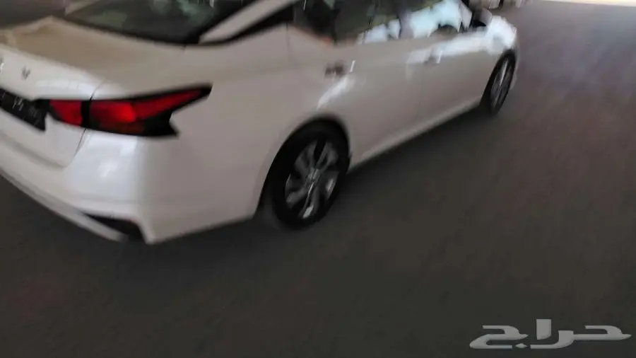 نيسان التيما 2020 ابيض عداد 86 الف بصمه بودي ومحركات وكاله 2