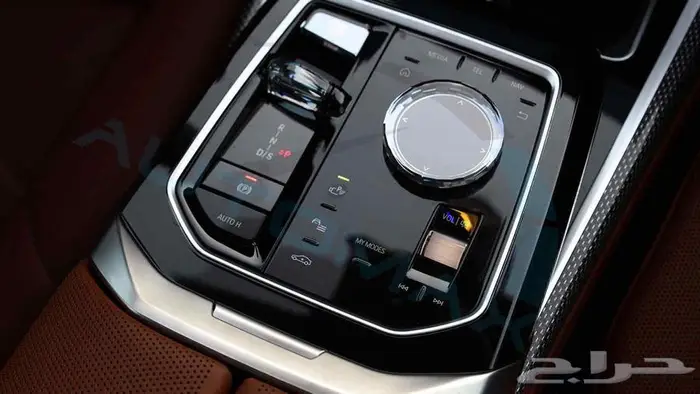 2024 BMW 760i XDRIVE LUXURY 4.4L V8 GCC 22