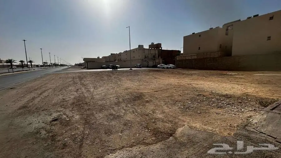 ارض زاوية تجاري سكني للبيع او الايجار على طريق نجم الدين 2