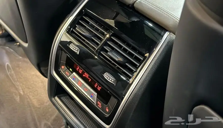 بي ام دبليو X6 M Competition 2021 18