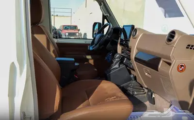 تويوتا لاندكروزر ربع ديزل S. DLX موديل 2024 21