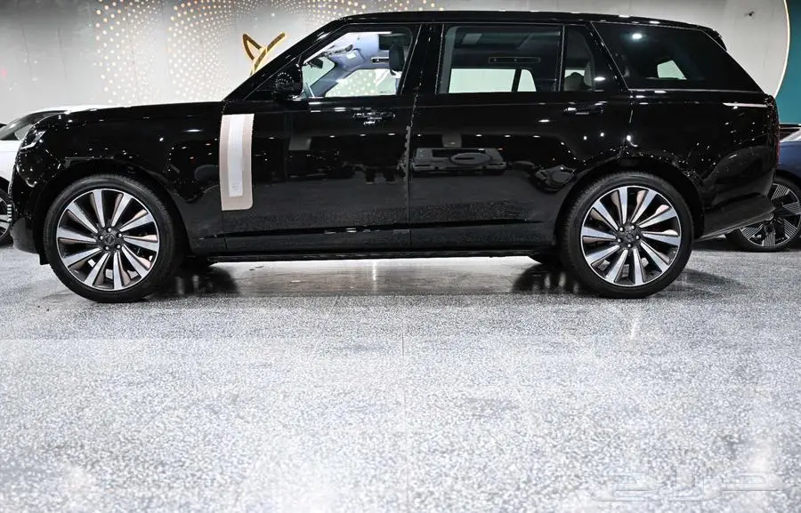 شركة البريمي لسيارات رانج روفر SV 2