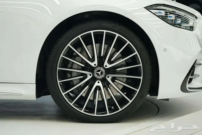 مرسيدس S 500 موديل 2025 أصفار خليجي أبيض أبيض 18