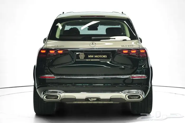 مرسيدس مايباخ GLS 600 موديل 2025 أصفار خليجي أخضر ذهبي 4