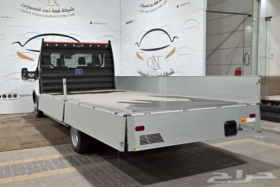 فورد ترانزيت فان 330S جوانب قير عادي ديزل 2023 6