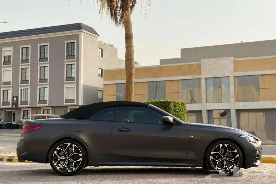 BMW 430i M KIT 2025 رمادي غامق سعودي 2