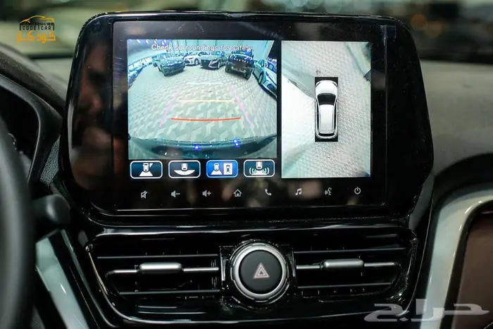 تويوتا اوربان كروزر GLX 2025 16