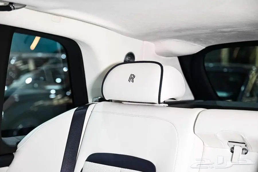 شركة البريمي لسيارات رولز رويس كولينان 11