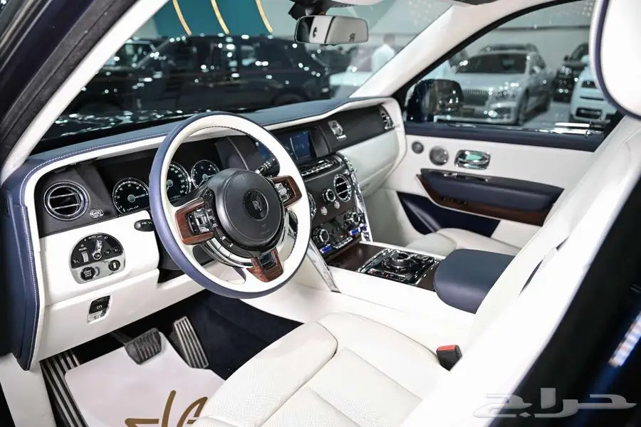 شركة البريمي لسيارات رولز رويس كولينان 4