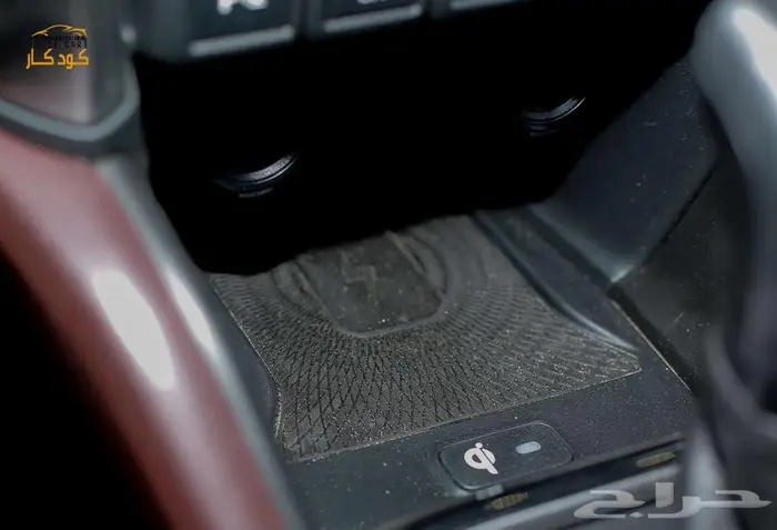 تويوتا اوربان كروزر GLX 2025 22