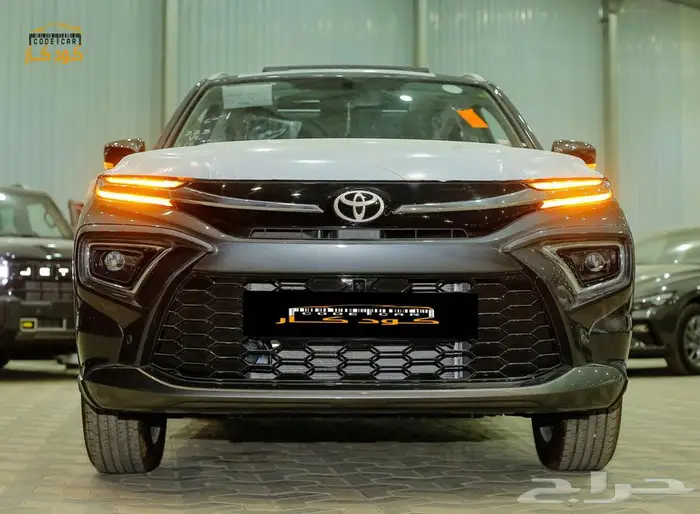 تويوتا اوربان كروزر GLX 2025 6