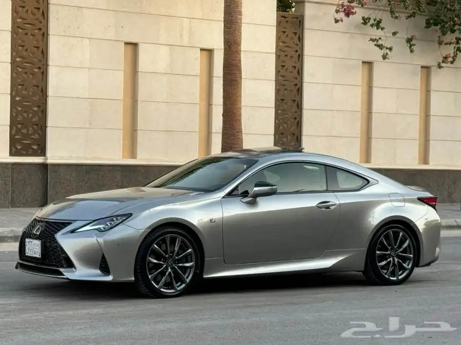 لكزس RC350 F موديل 2020 ممشى 70 الف تشيكات وكاله 4
