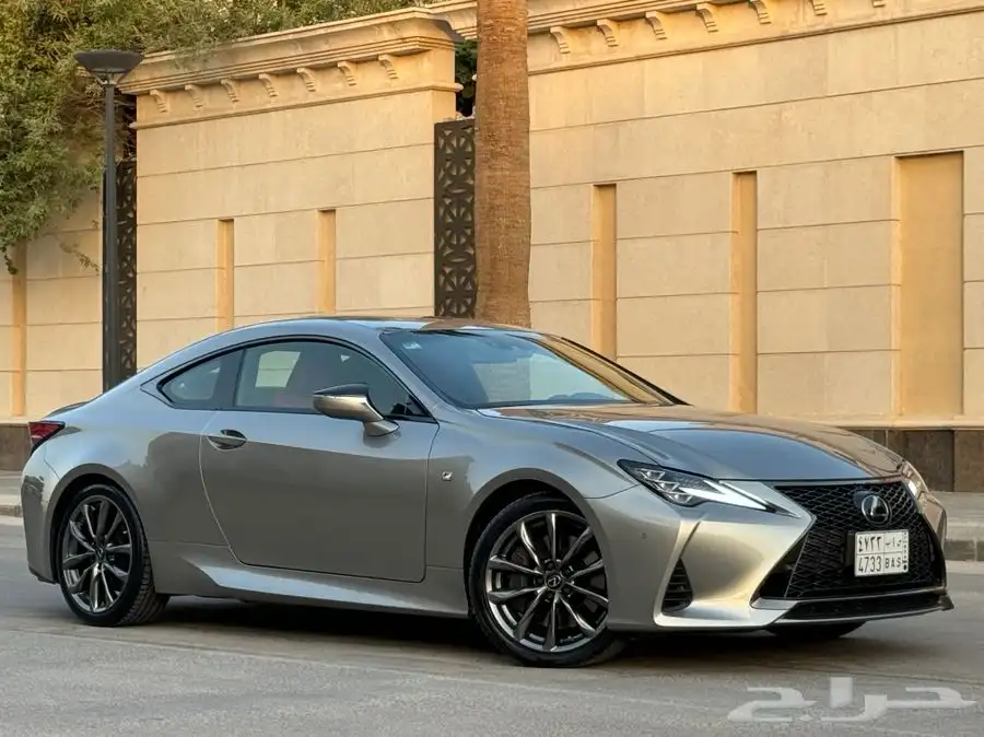 لكزس RC350 F موديل 2020 ممشى 70 الف تشيكات وكاله 52