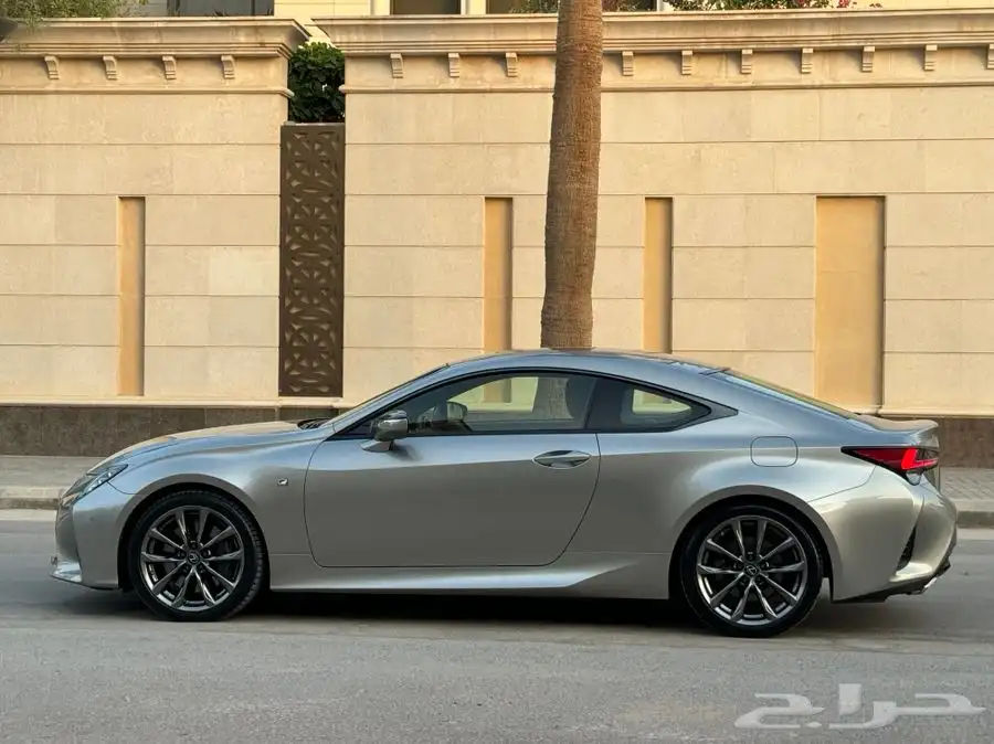 لكزس RC350 F موديل 2020 ممشى 70 الف تشيكات وكاله 8
