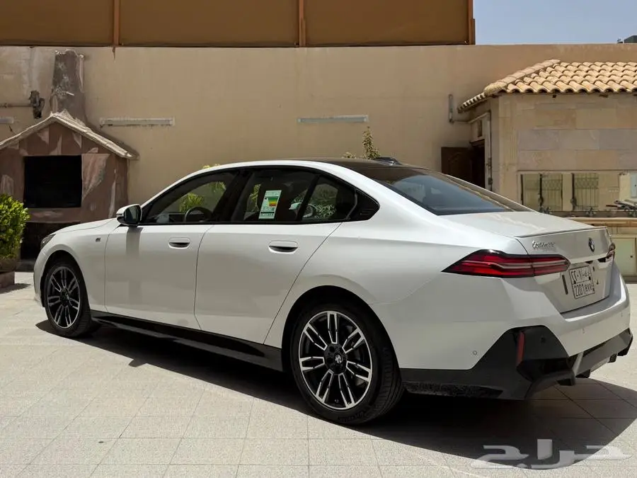 BMW 520 عداد 11 الف موديل 2024 kit M 4