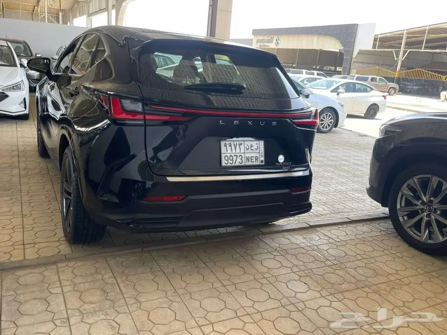 لكزس NX350 موديل 2024 7