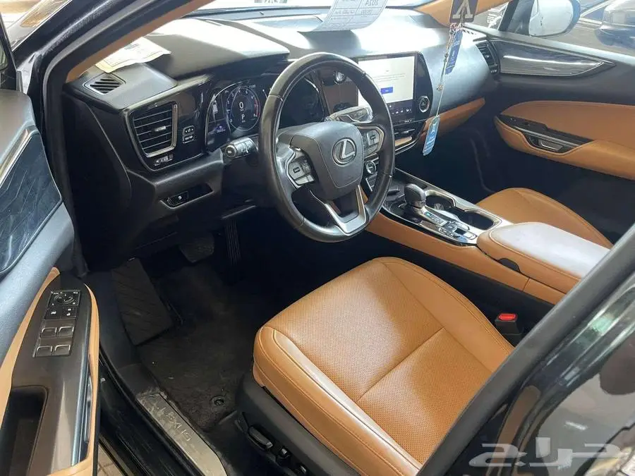 لكزس NX350 موديل 2024 13