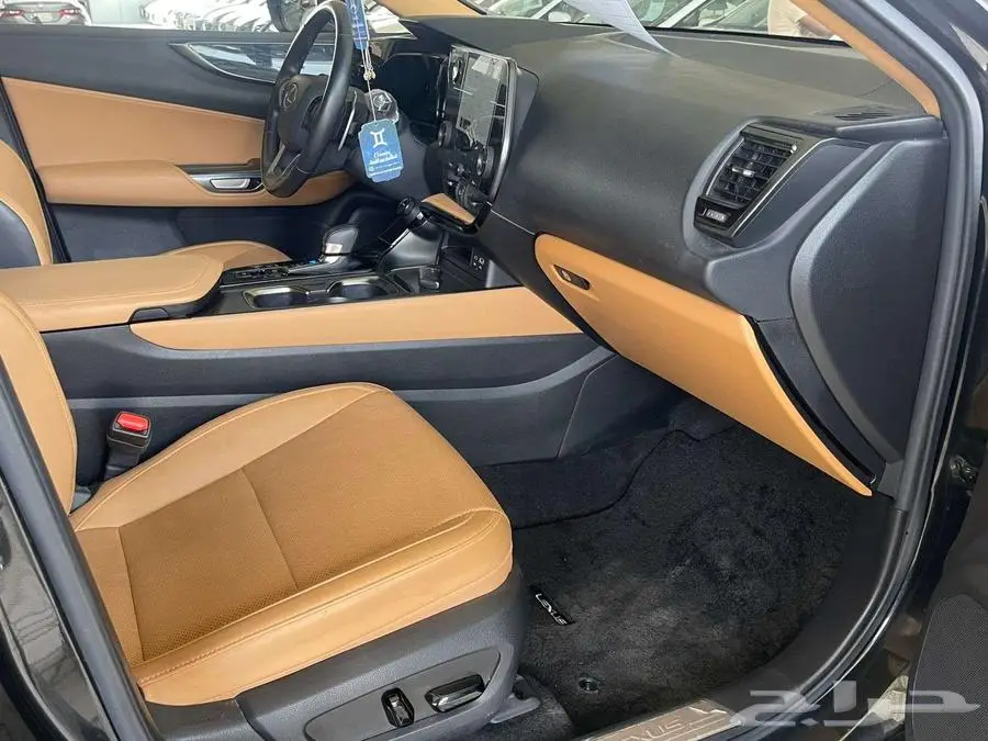 لكزس NX350 موديل 2024 11