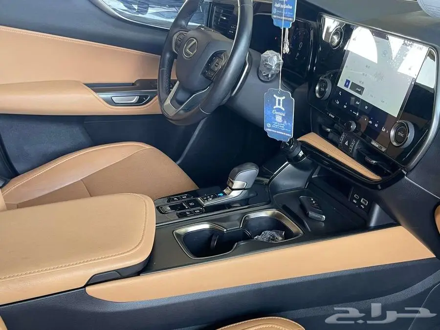 لكزس NX350 موديل 2024 4