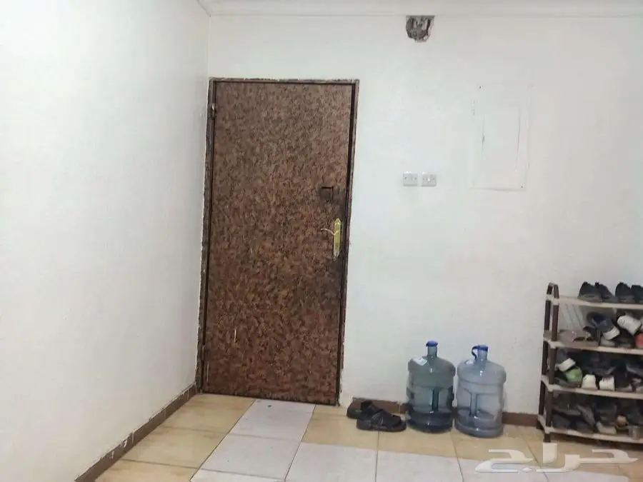 للبيع شقتين صك واحد حي الدار البيضاء 11
