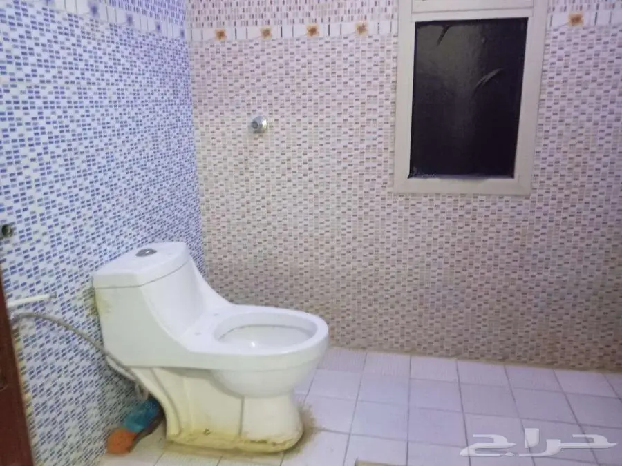 للبيع شقتين صك واحد حي الدار البيضاء 13