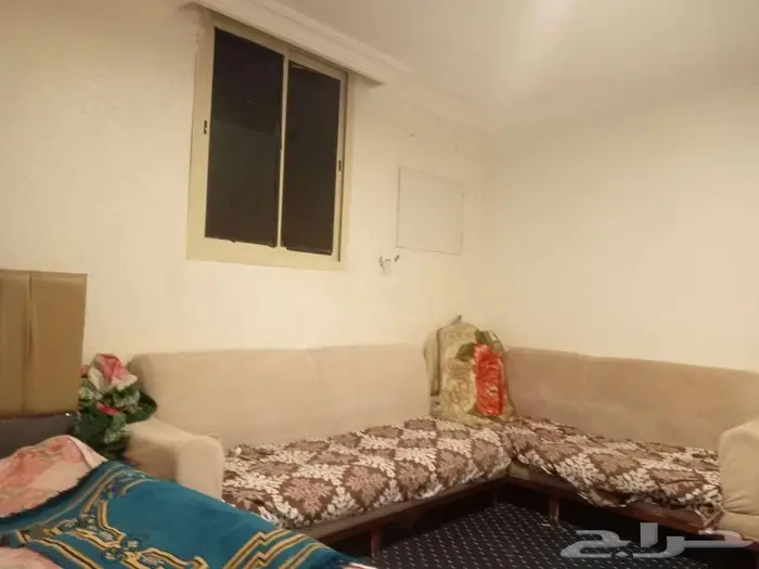للبيع شقتين صك واحد 220م حي الدار البيضاء 4