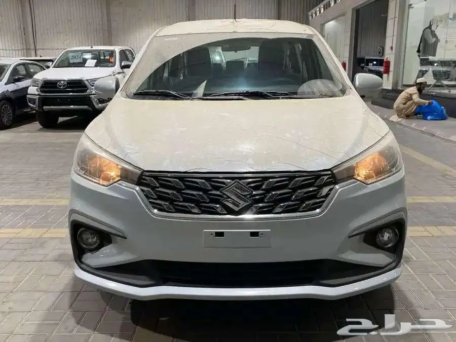 سوزوكي ارتيجا GLX فل كامل 7ركاب 2025 عروض الكاش والاقساط 1