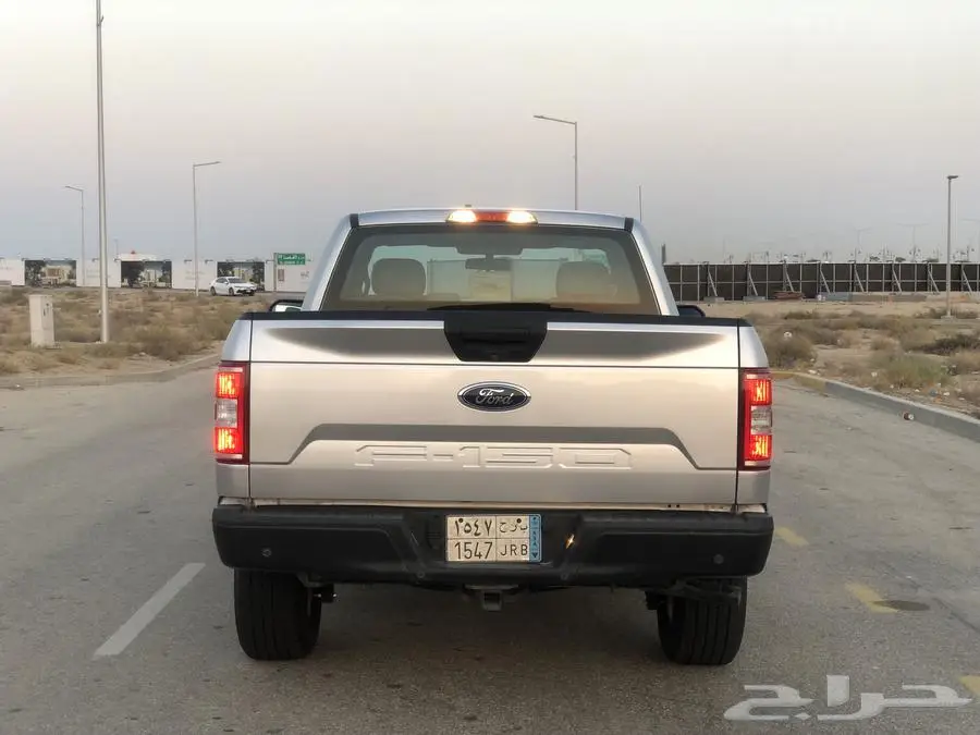 فورد F150 غماره 2018 دبل 6سلندر ممشي قليل مخزنه 33 ألف 36